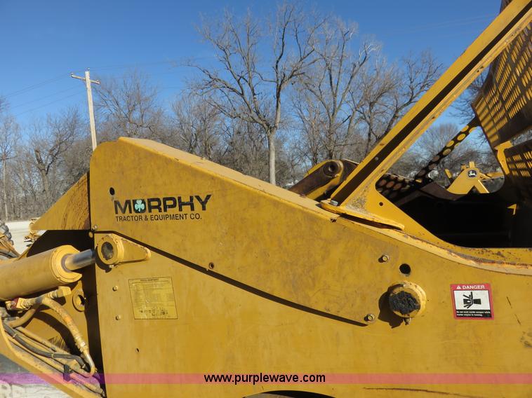 image for item I2428 2007 John Deere 1810E ejection scraper