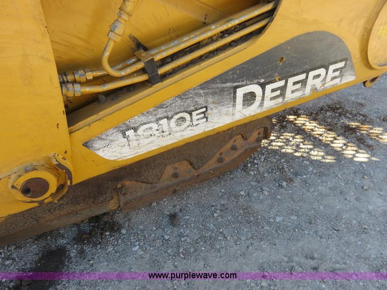 image for item I2428 2007 John Deere 1810E ejection scraper