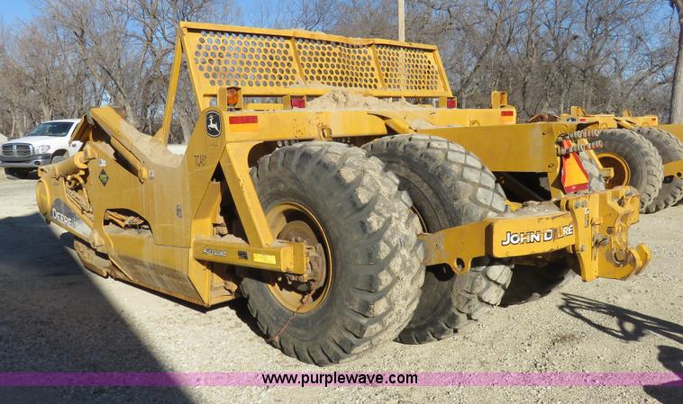 image for item I2429 2006 John Deere 1810E ejection scraper