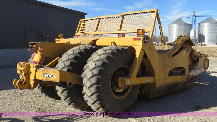 image for item I2429 2006 John Deere 1810E ejection scraper