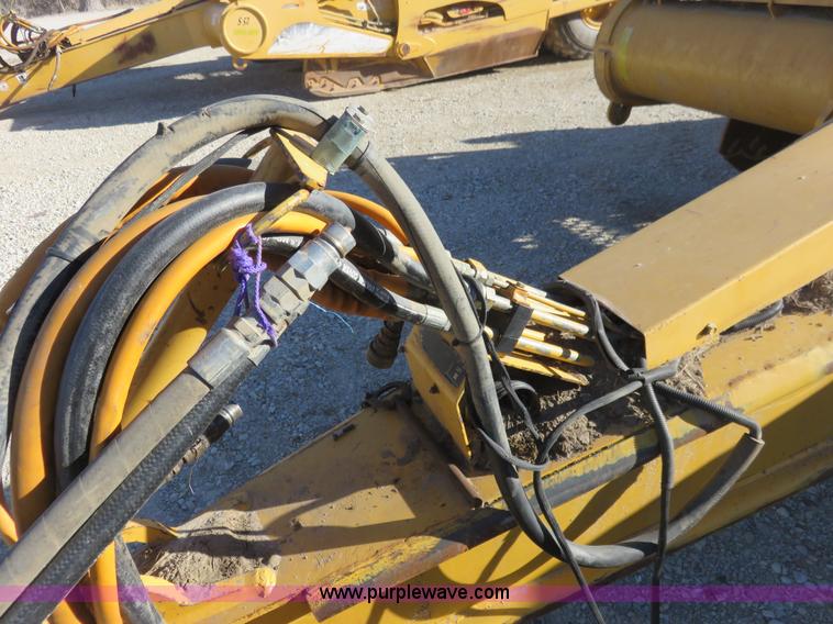 image for item I2429 2006 John Deere 1810E ejection scraper