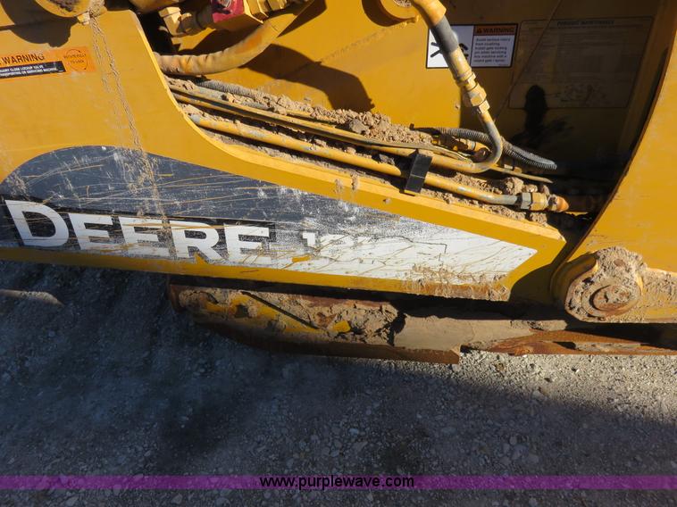 image for item I2429 2006 John Deere 1810E ejection scraper