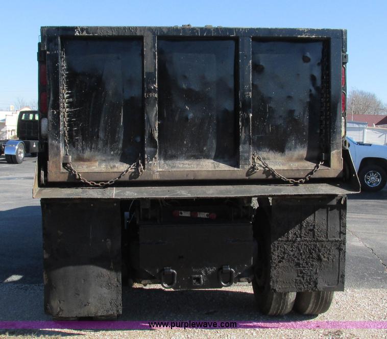 image for item I3111 2003 Peterbilt PB330 dump truck