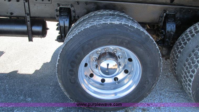 image for item I3111 2003 Peterbilt PB330 dump truck