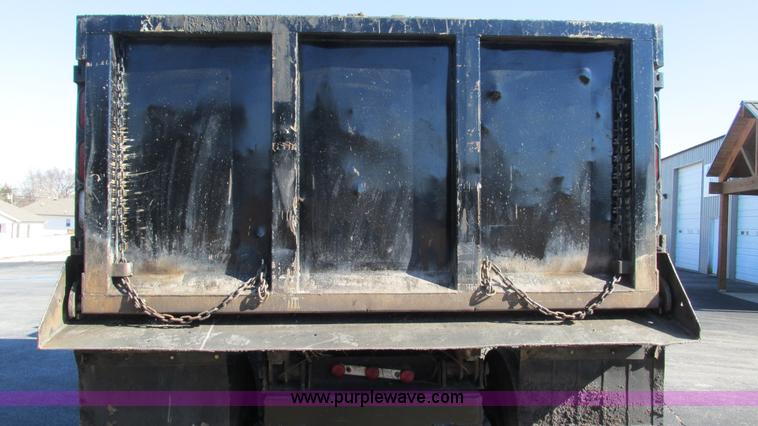 image for item I3111 2003 Peterbilt PB330 dump truck