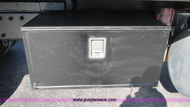 image for item I3111 2003 Peterbilt PB330 dump truck