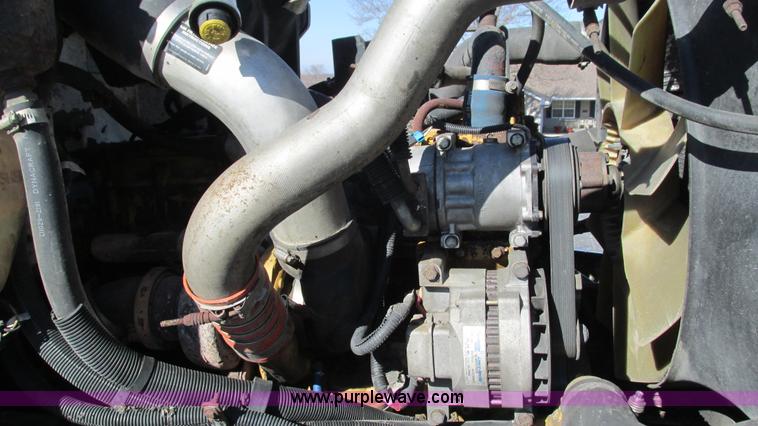 image for item I3111 2003 Peterbilt PB330 dump truck