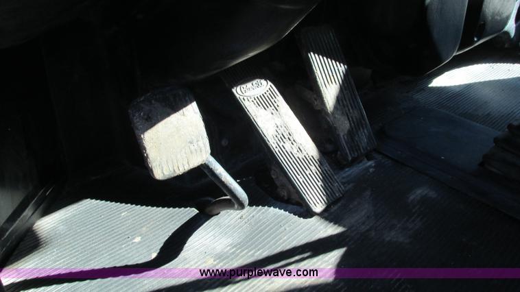 image for item I3111 2003 Peterbilt PB330 dump truck