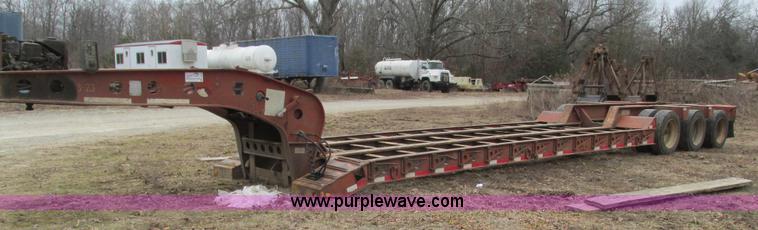 image for item I3112 1994 Fontaine TB50 detachable lowboy trailer