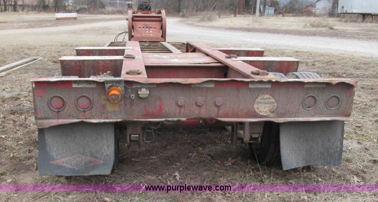 image for item I3112 1994 Fontaine TB50 detachable lowboy trailer