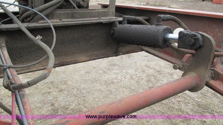 image for item I3112 1994 Fontaine TB50 detachable lowboy trailer