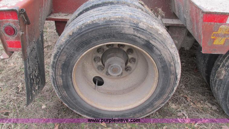 image for item I3112 1994 Fontaine TB50 detachable lowboy trailer