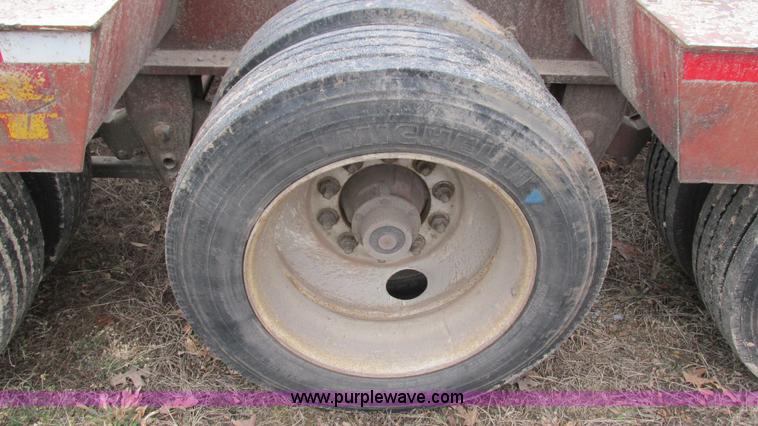 image for item I3112 1994 Fontaine TB50 detachable lowboy trailer