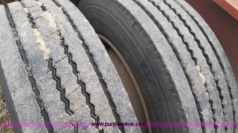 image for item I3112 1994 Fontaine TB50 detachable lowboy trailer