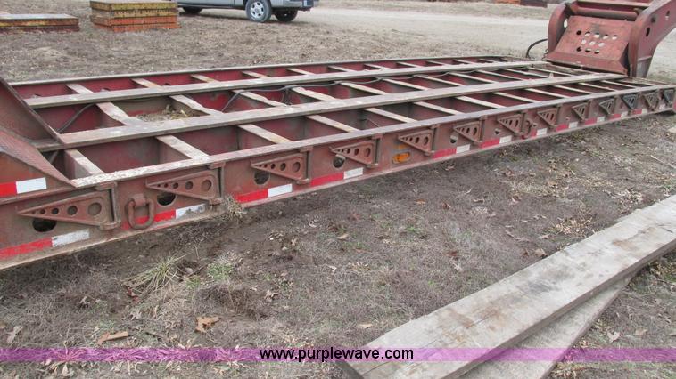 image for item I3112 1994 Fontaine TB50 detachable lowboy trailer