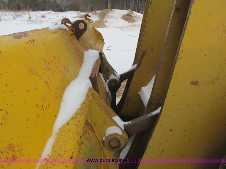 image for item I3798 1972 Michigan 175B wheel loader