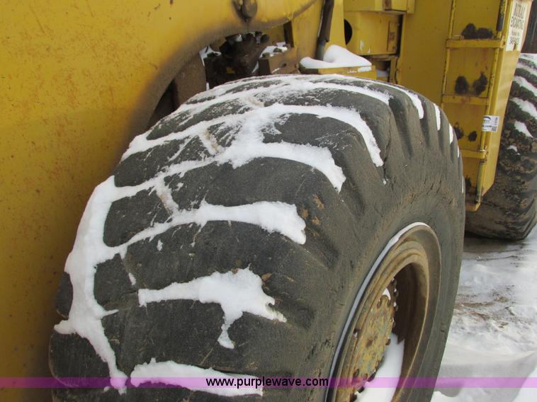 image for item I3798 1972 Michigan 175B wheel loader