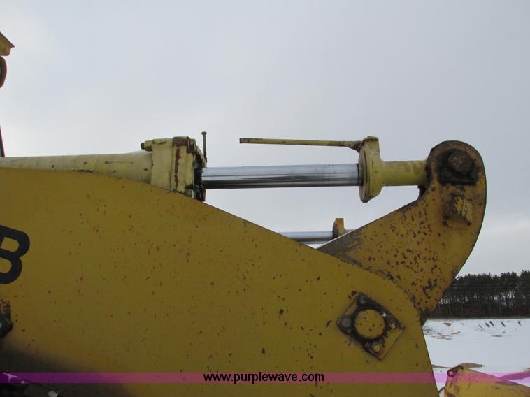 image for item I3798 1972 Michigan 175B wheel loader