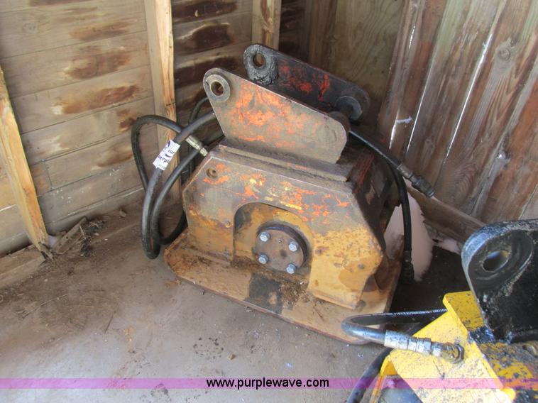 image for item I3800 NPK plate compactor