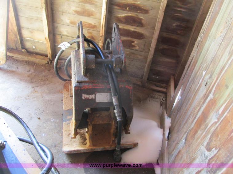 image for item I3800 NPK plate compactor