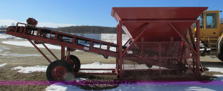 image for item I3805 Feeder/surge hopper