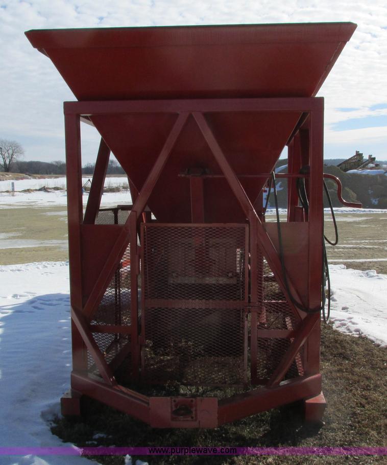 image for item I3805 Feeder/surge hopper