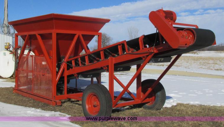 image for item I3805 Feeder/surge hopper