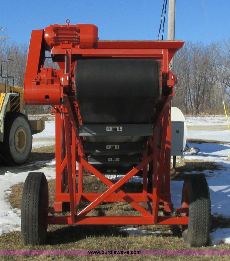 image for item I3805 Feeder/surge hopper