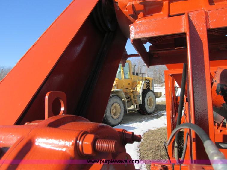 image for item I3805 Feeder/surge hopper