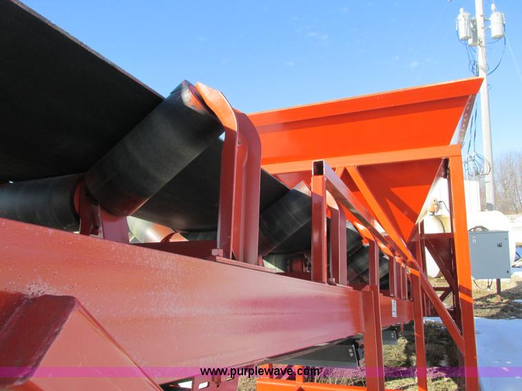 image for item I3805 Feeder/surge hopper