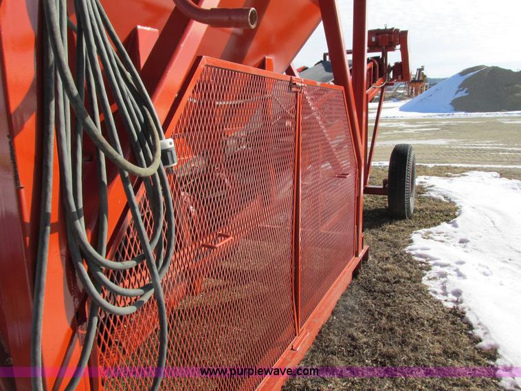 image for item I3805 Feeder/surge hopper