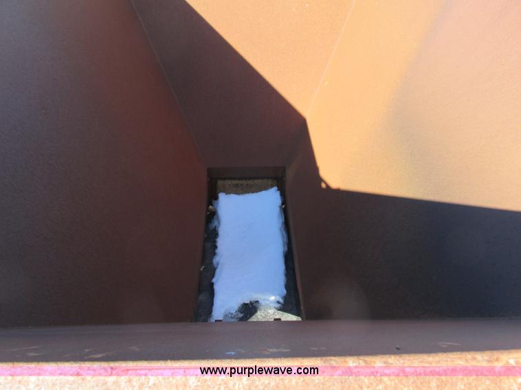 image for item I3805 Feeder/surge hopper