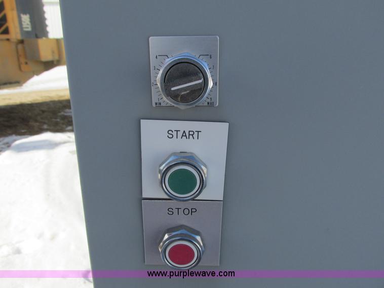 image for item I3805 Feeder/surge hopper