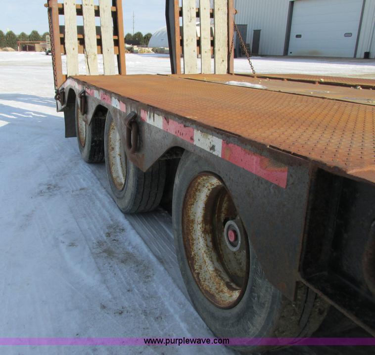 image for item I3806 1999 Trail King TK70P6-433 trailer