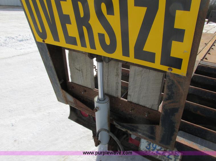 image for item I3806 1999 Trail King TK70P6-433 trailer