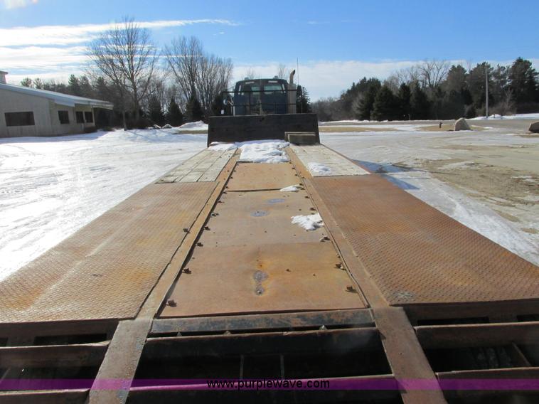 image for item I3806 1999 Trail King TK70P6-433 trailer