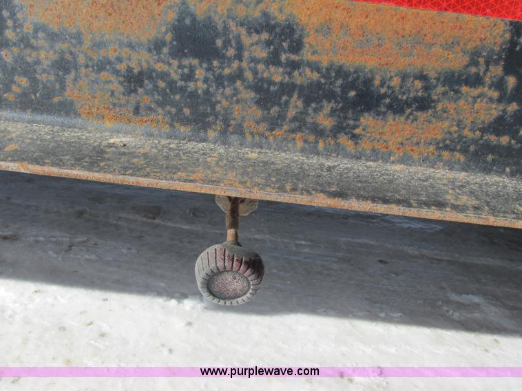 image for item I3806 1999 Trail King TK70P6-433 trailer