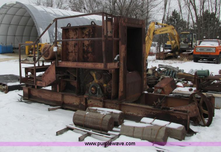 image for item I3811 St. Cloud impact crusher