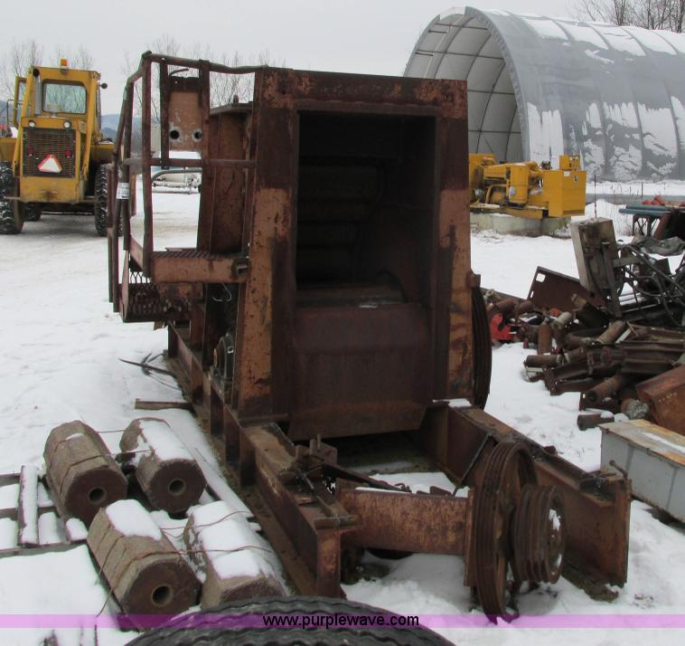image for item I3811 St. Cloud impact crusher