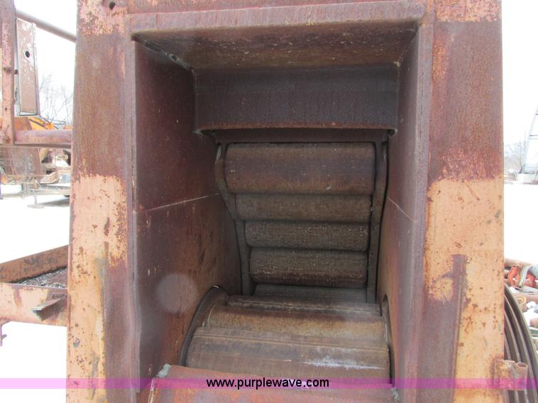 image for item I3811 St. Cloud impact crusher