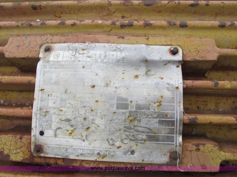 image for item I3811 St. Cloud impact crusher