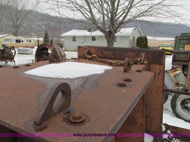 image for item I3811 St. Cloud impact crusher