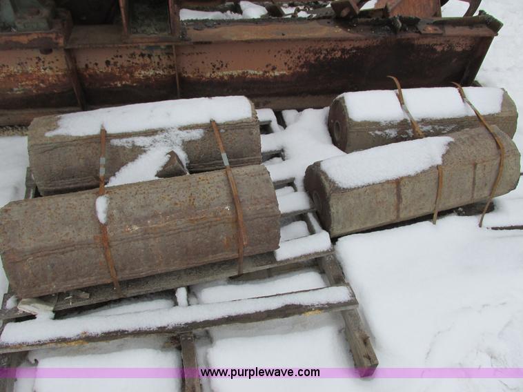 image for item I3811 St. Cloud impact crusher