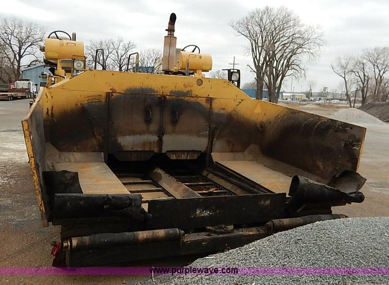 image for item I5123 1991 Caterpillar AP-1050 asphalt paver