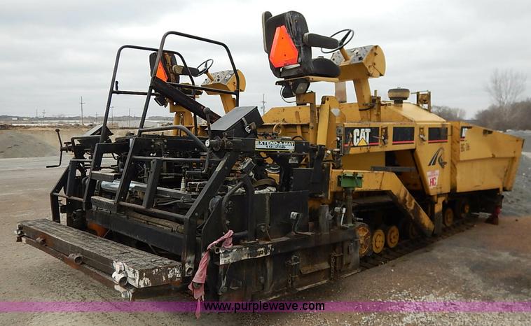 image for item I5123 1991 Caterpillar AP-1050 asphalt paver