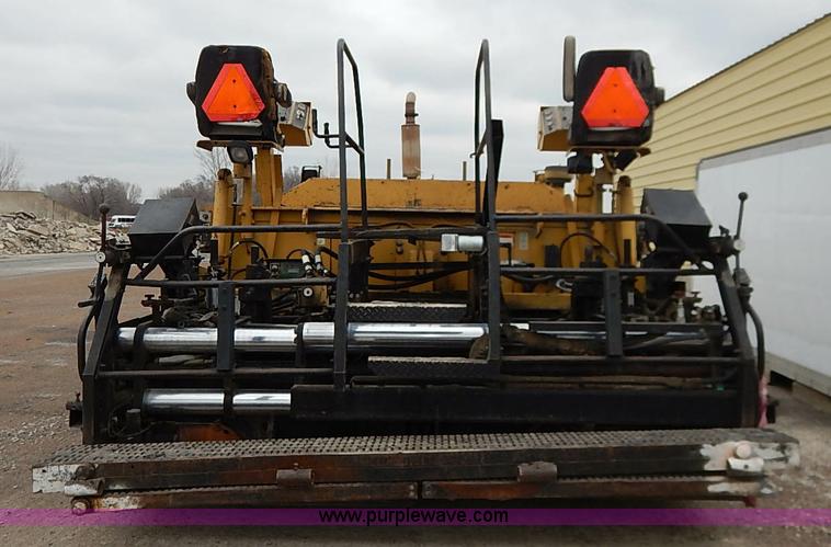 image for item I5123 1991 Caterpillar AP-1050 asphalt paver