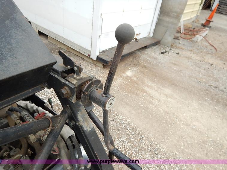 image for item I5123 1991 Caterpillar AP-1050 asphalt paver