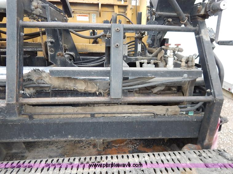image for item I5123 1991 Caterpillar AP-1050 asphalt paver