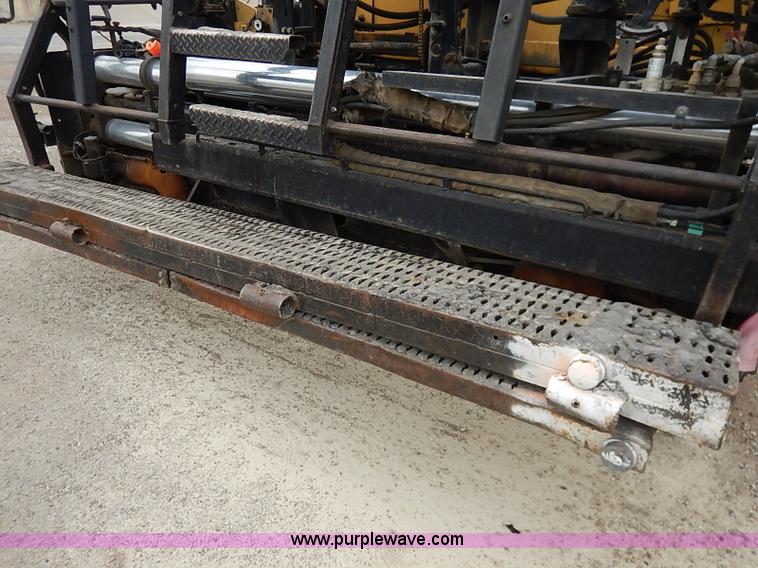 image for item I5123 1991 Caterpillar AP-1050 asphalt paver