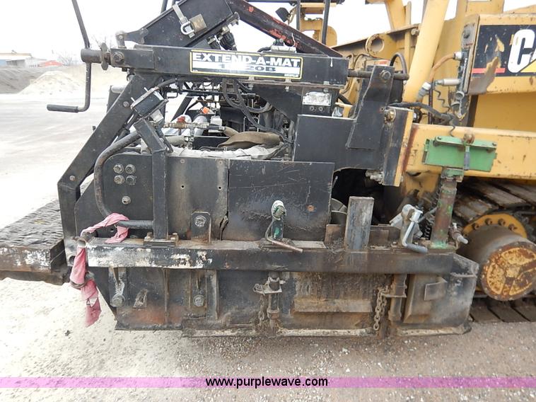 image for item I5123 1991 Caterpillar AP-1050 asphalt paver